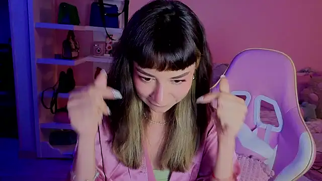 little_rachel_cute Adlı Modelin Canlı XXX Sohbeti