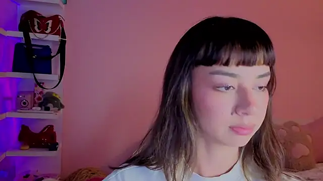 little_rachel_cute Adlı Modelin Canlı XXX Sohbeti