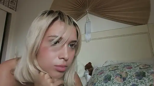 pollypocketsizedoll webkamerás műsora
