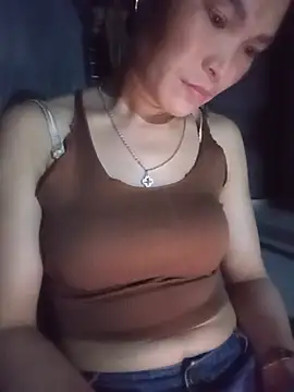 Heryy_xx 在線直播表演