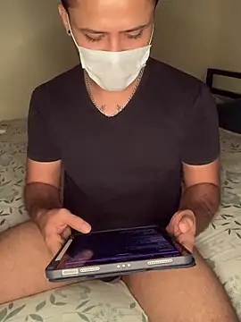 SaltyYoungDaddy Show Webcam