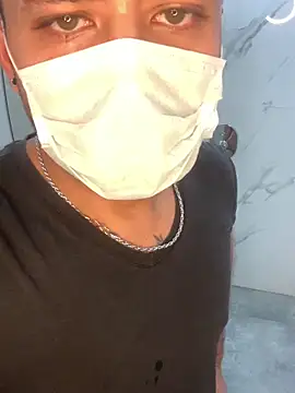 Show webcam de SaltyYoungDaddy