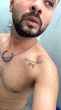 Show modela SaltyYoungDaddy na web-kameri