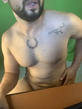SaltyYoungDaddy Pertunjukan Webcam
