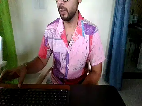 SaltyYoungDaddy 网络视讯表演