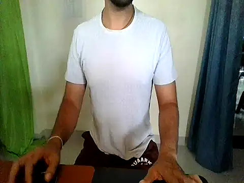 SaltyYoungDaddy's Webcam Show