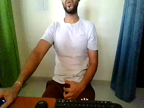 SaltyYoungDaddy webcam show
