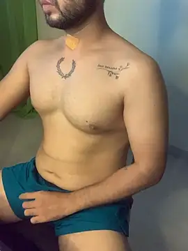 הופעת וובקאם של SaltyYoungDaddy