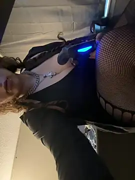 Nattiddlg Show in webcam
