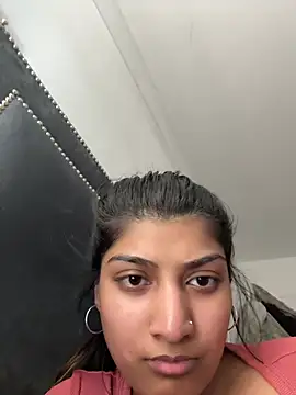 naughtywhisper784 webcam show