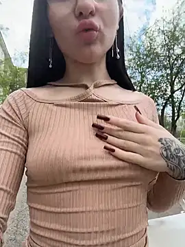 KameliaMur Show in webcam