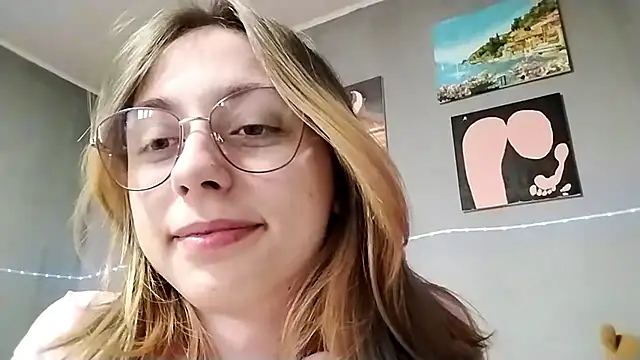 Michelllle: διαδικτυακό σόου στην κάμερα