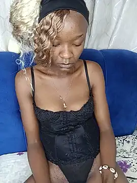 צ'אט XXX בשידור חי של ariahsexy