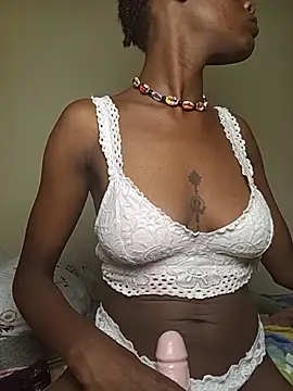Chat +18 de ariahsexy ao vivo