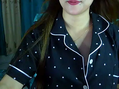 Adiba_Obu_20 Adlı Modelin Canlı XXX Sohbeti