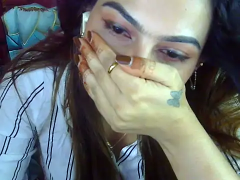 Adiba_Obu_20 Chat XXX in diretta