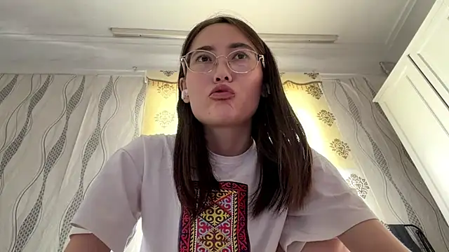 VickieTrudo's Live Sex Cam Show