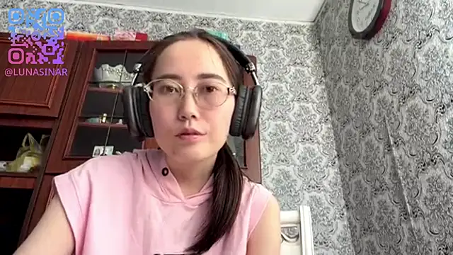VickieTrudo webcam show