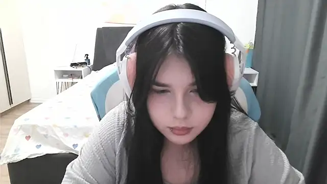 LunarMia's Live XXX Chat