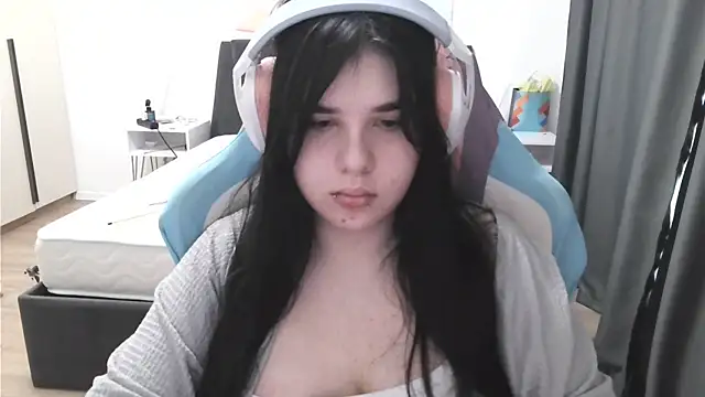 LunarMia's Live XXX Chat