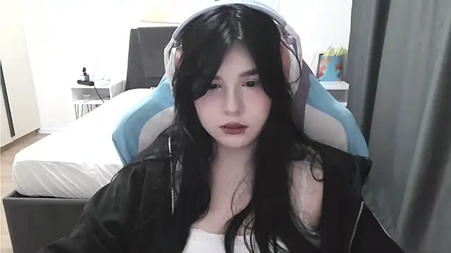 LunarMia's Live XXX Chat