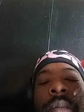 Keepemwett Webcam-Show