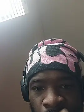 Keepemwett webkamerás műsora