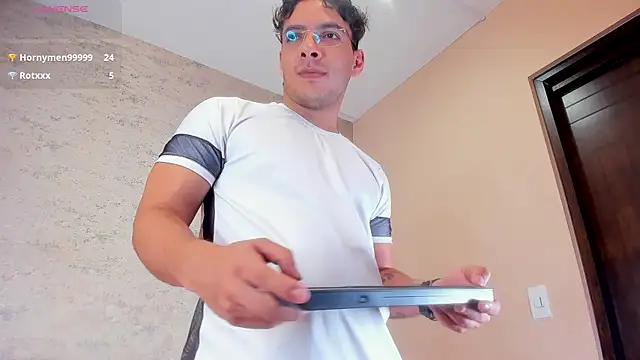 OliverWyse Pertunjukan Webcam