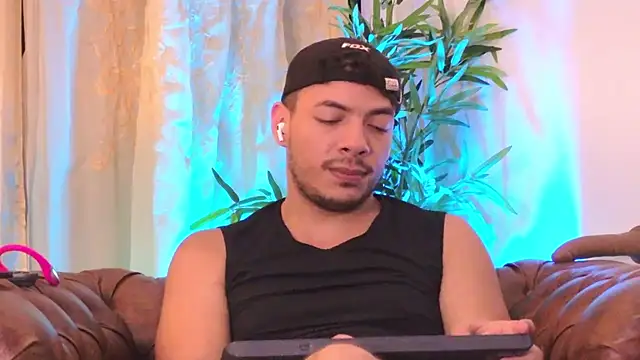 OliverWyse Show in webcam