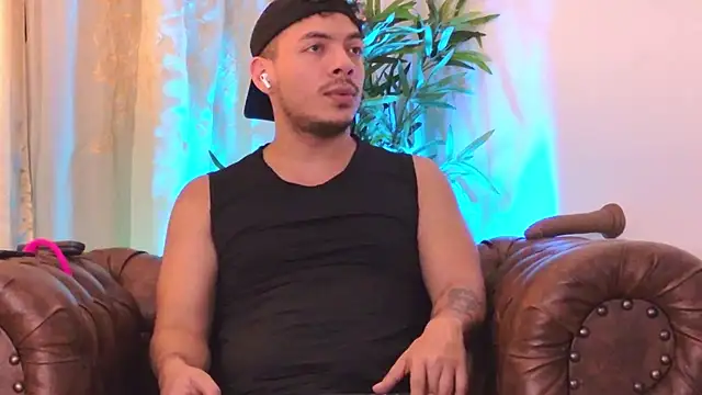OliverWyse Webcam Show