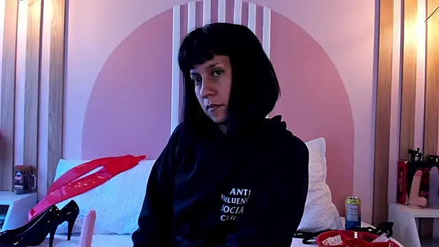Czat XXX na żywo – Valkiriia_wiine