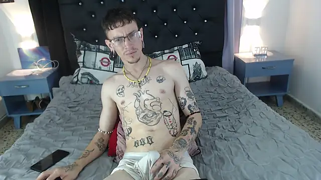 Show modela Ryan_Owenss na web-kameri