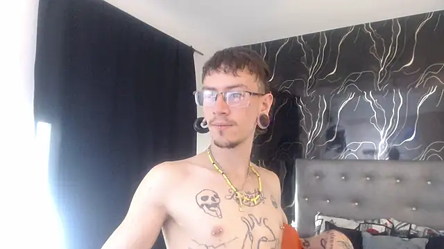 Ryan_Owenss webkamerás műsora