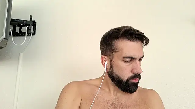1uno66: διαδικτυακό σόου στην κάμερα