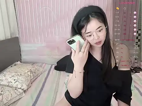 Lili-0521 Show Webcam