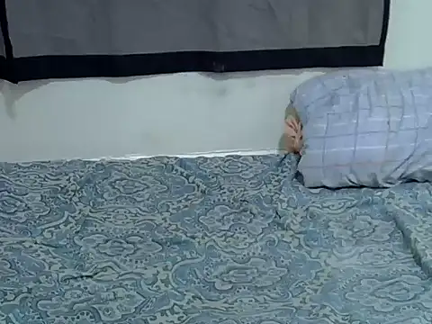 icy_pearl Adlı Modelin Canlı Sohbet Odası