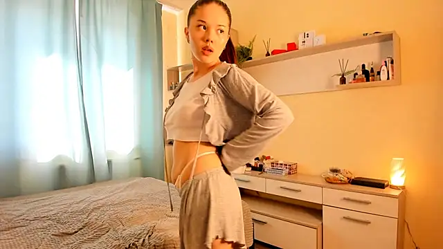 LilMonyy's Live XXX Chat