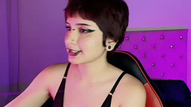 akiradoom – webcam-show