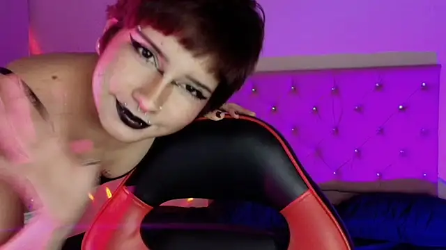 akiradoom: вебкам-шоу