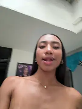 Mia-Lorette's Live Chat Room