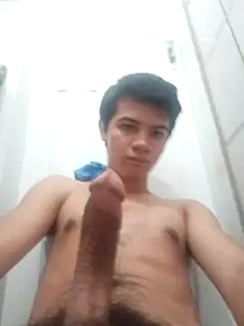 Webkamerová show novinho-bundudo