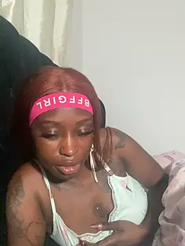 velvetvandalx Show in webcam