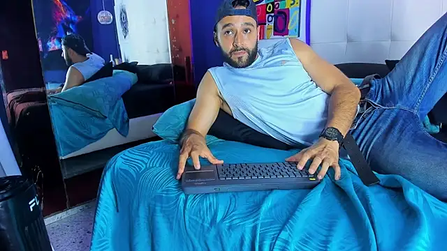 Mike333_ Webcamshow