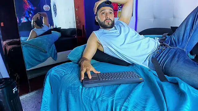Webkamerová show Mike333_