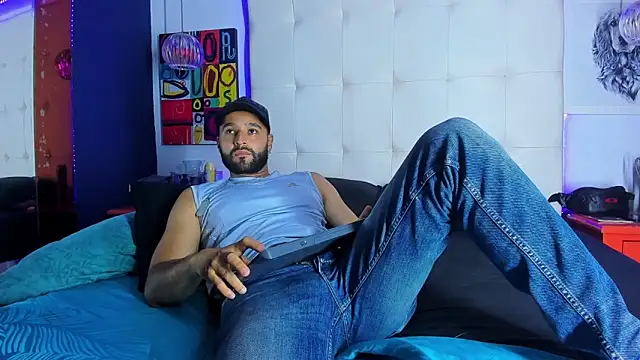 Mike333_ Webcam-Show