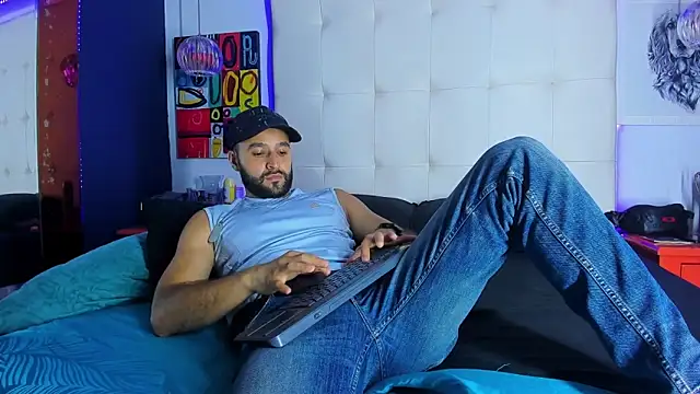 Mike333_ – webcam-show