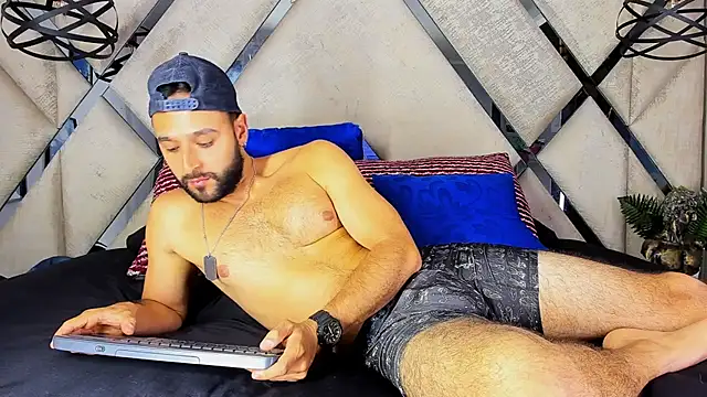 Mike333_ Webcamshow