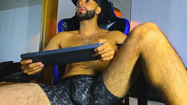 Mike333_ Webcam-Show