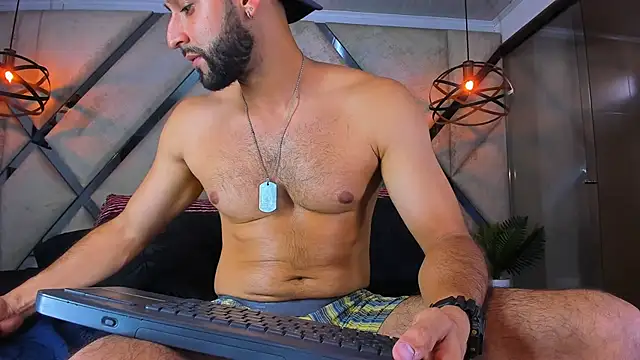 دردشة Mike333_ الجنسية المباشرة