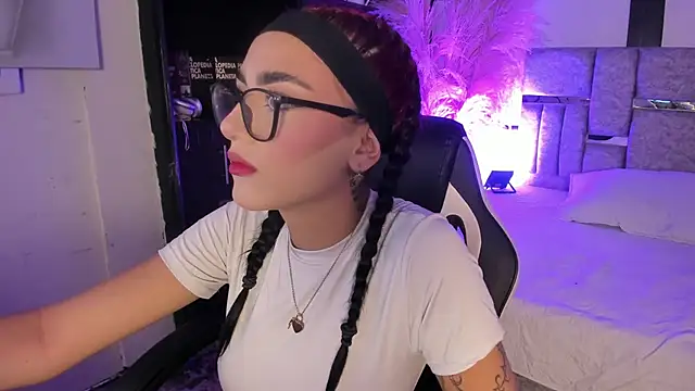 Nezukoo_1's Webcam Show
